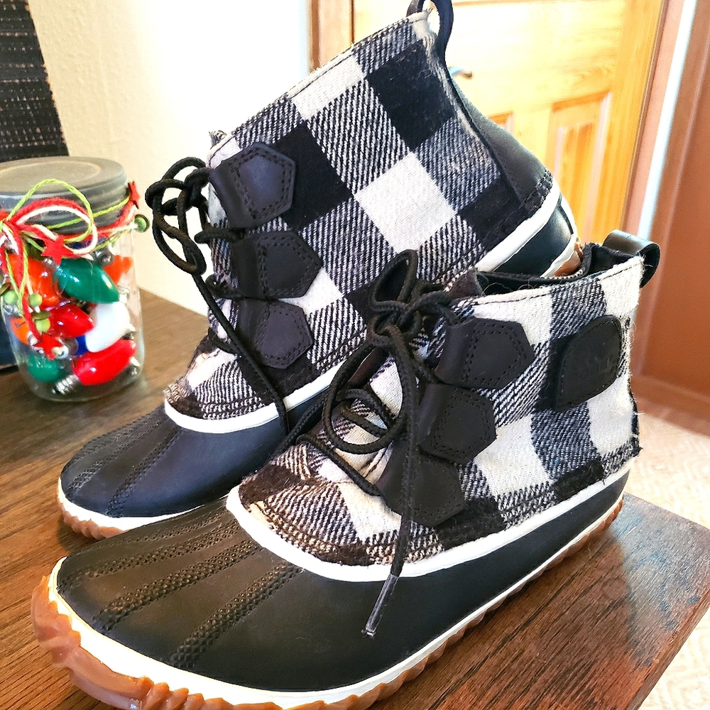 SOLD - Sorel Plaid Boots
